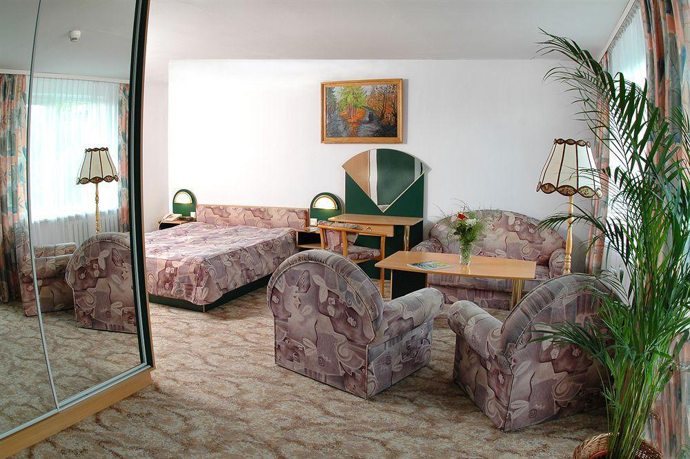 Hotel Gromada Medical Spa Буско-Здруй Экстерьер фото