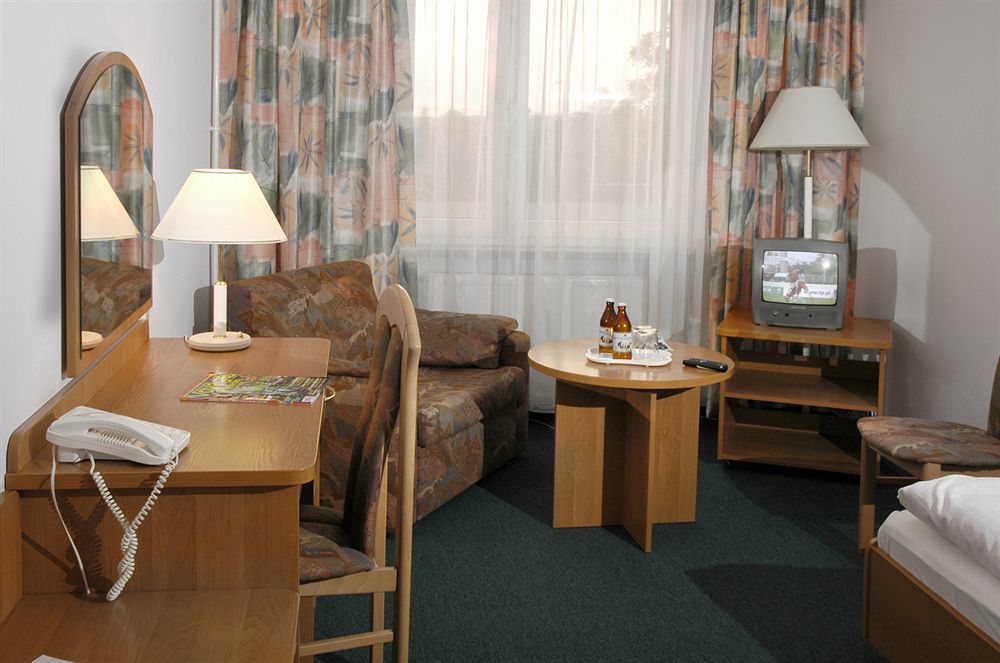 Hotel Gromada Medical Spa Буско-Здруй Экстерьер фото