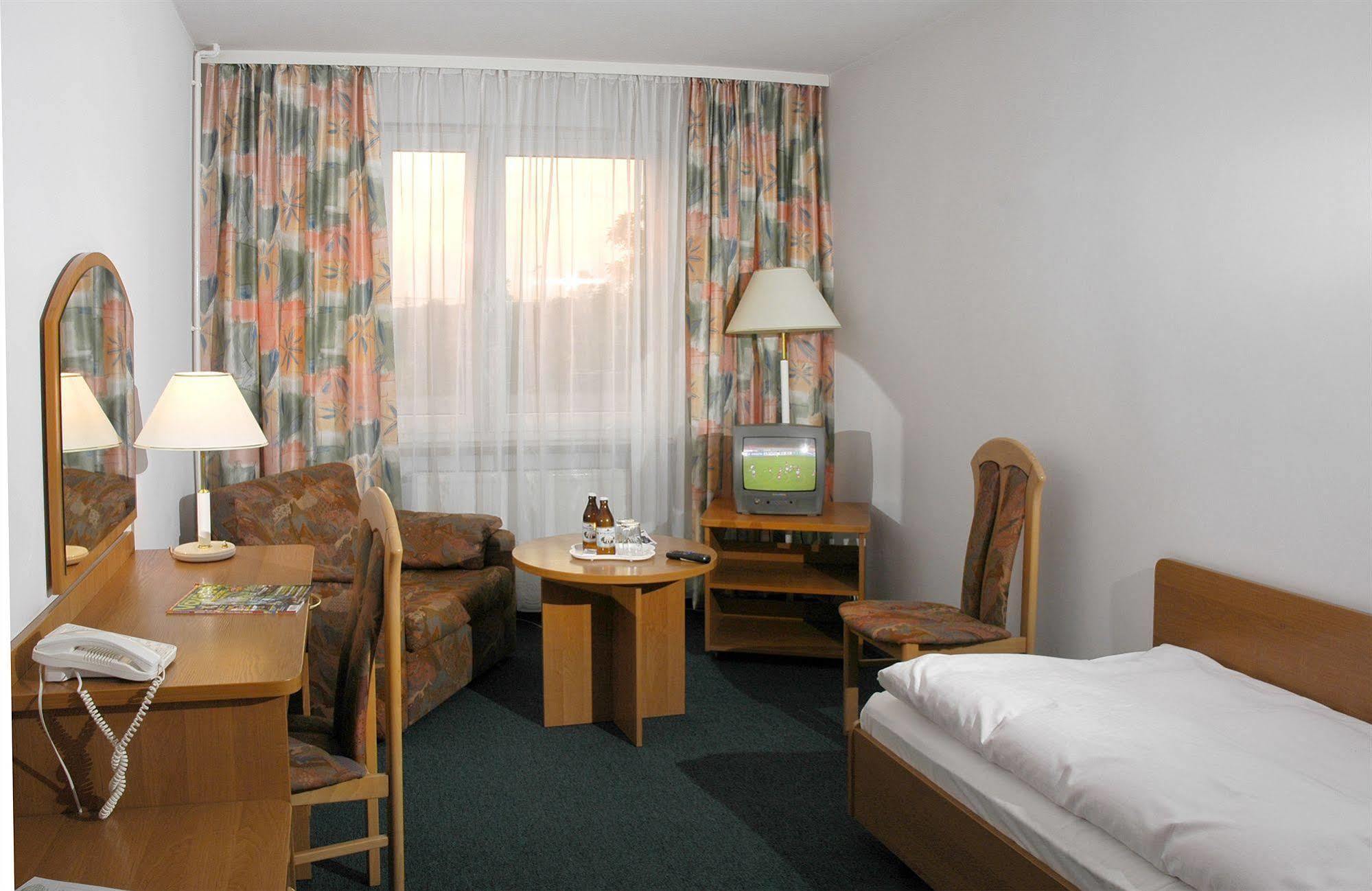 Hotel Gromada Medical Spa Буско-Здруй Экстерьер фото